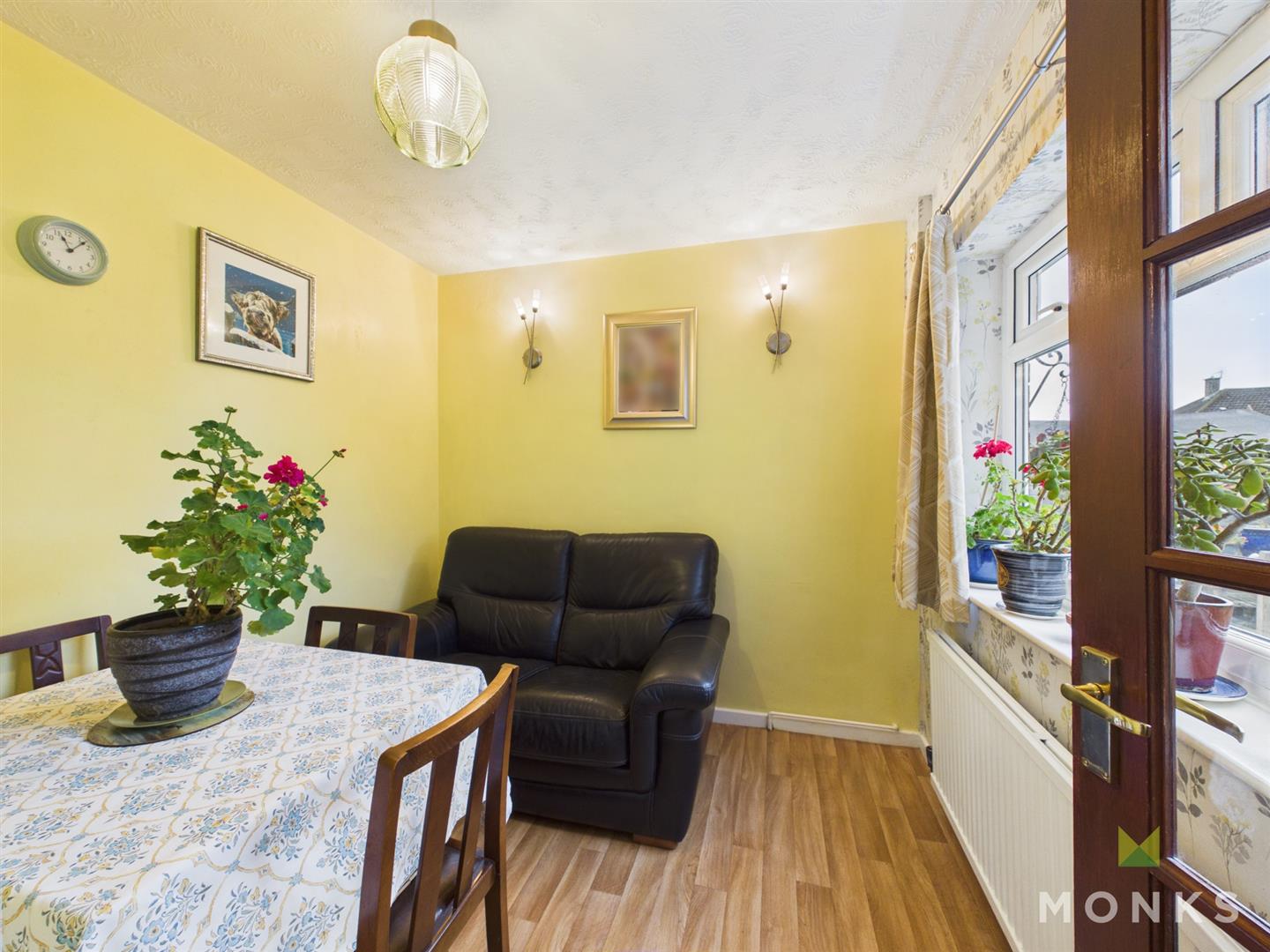 18 West Place, Oswestry, SY11 3NR For Sale